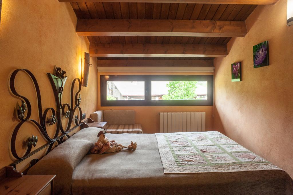 Penzion Mas La Riera Campdevánol Pokoj fotografie